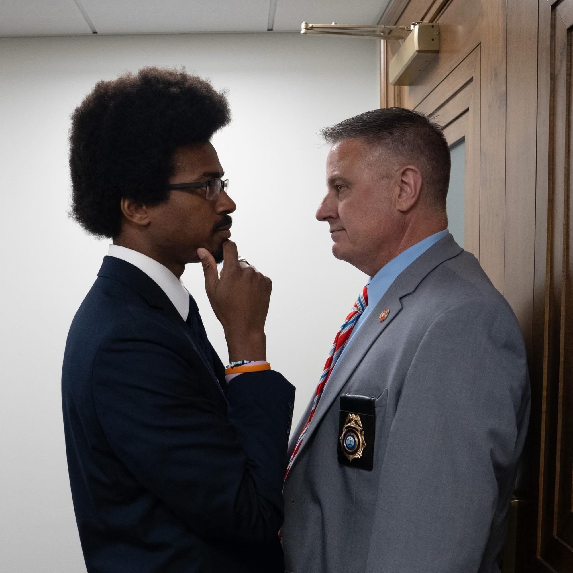“The Sergeant at Arms blocks Representative Justin Pearson from Memphis from entering a committee meeting about redrawing the map specifically for the district he represents.
A white officer with a badge, blocking a black congressional member, from joining meeting that specifically targets the black district meant to give representation to people of color.
The segregation is alive and well in the south.” - Brian Garlick