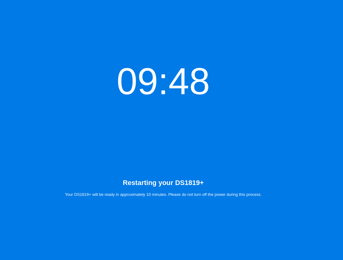 The countdown/installer screen of the DS1819+ migration process.